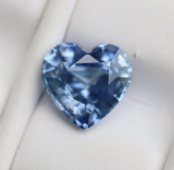 Natural Blue Sapphire 0.97 carats from Ceylon. - STRAGEMS & JEWELS