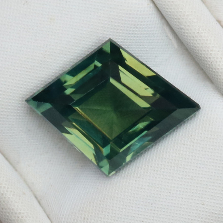 Australian Green Sapphire 1.06CT
