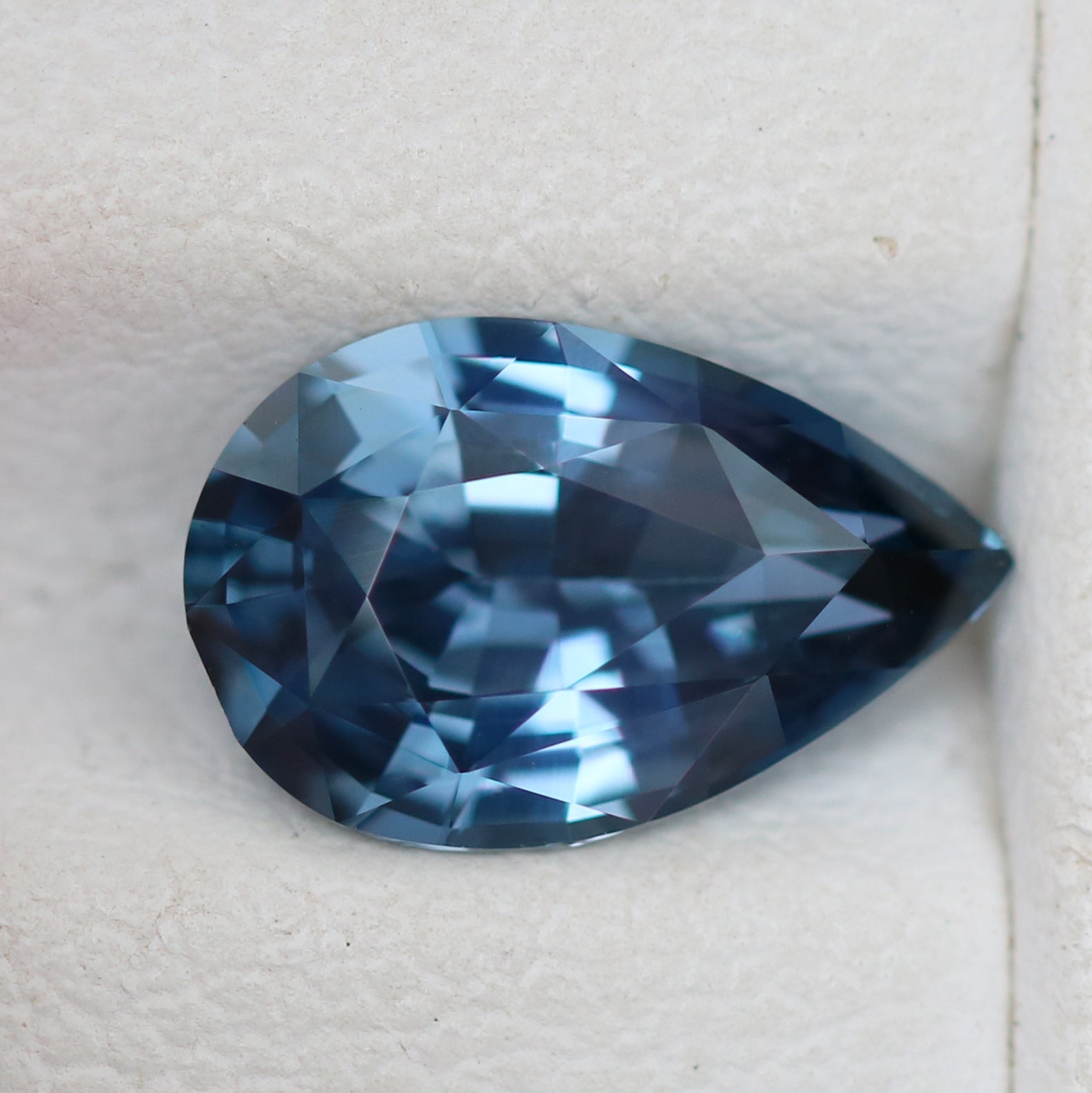 Natural Blue Sapphire 1.88 CT Pear Madagascar – STRAGEMS