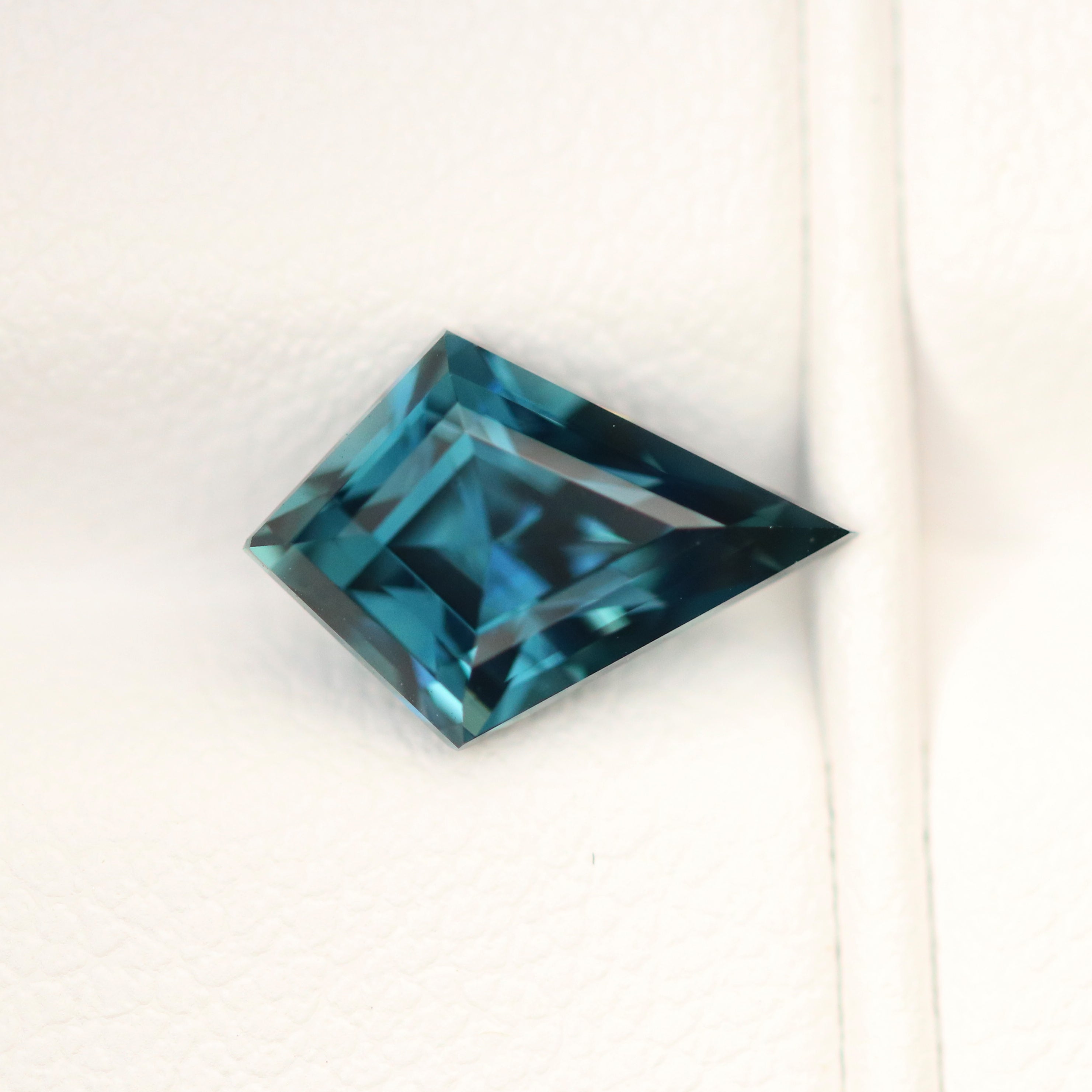 Natural Teal Kite Sapphire 2.11 CT