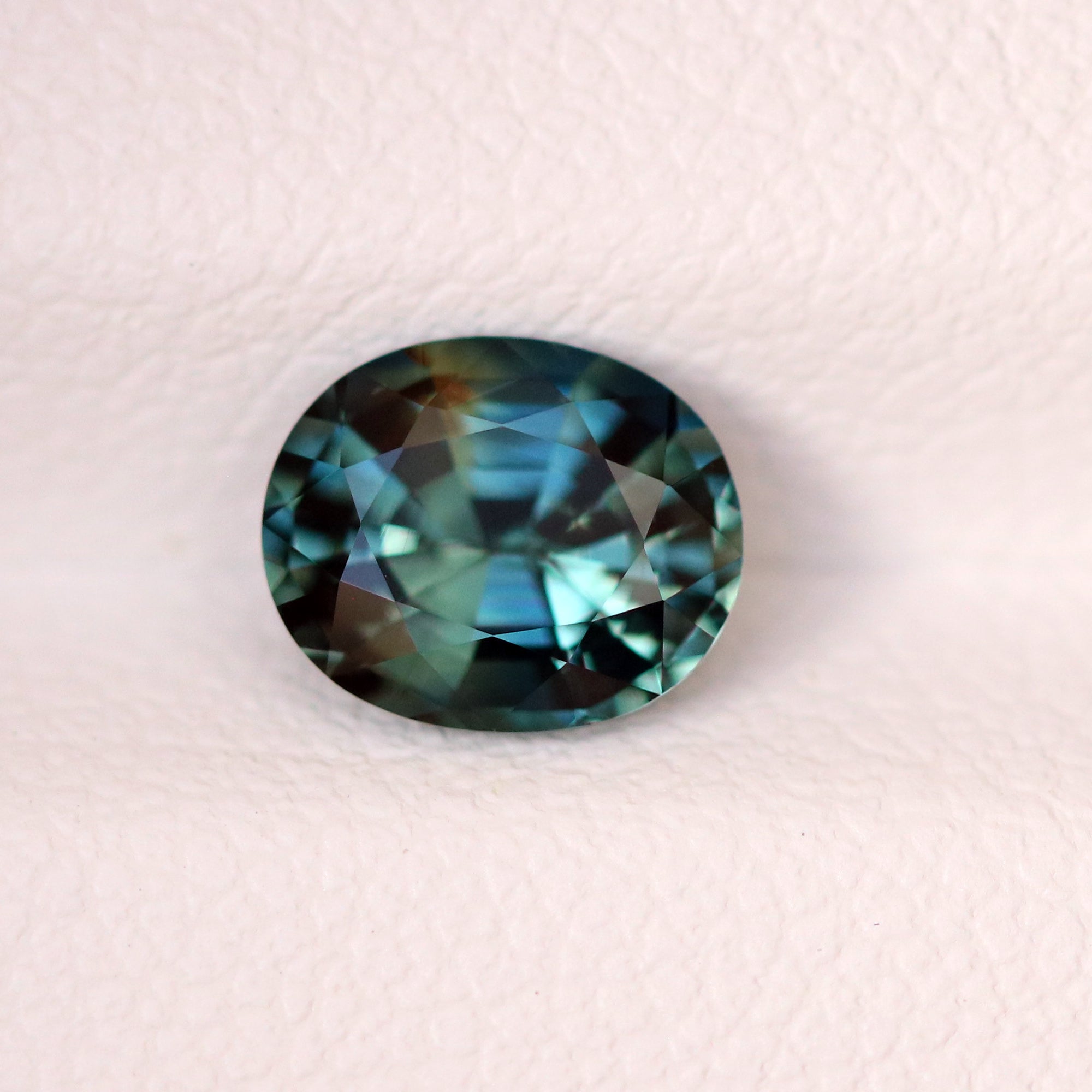 Natural Teal Sapphire 1.18 CT Oval