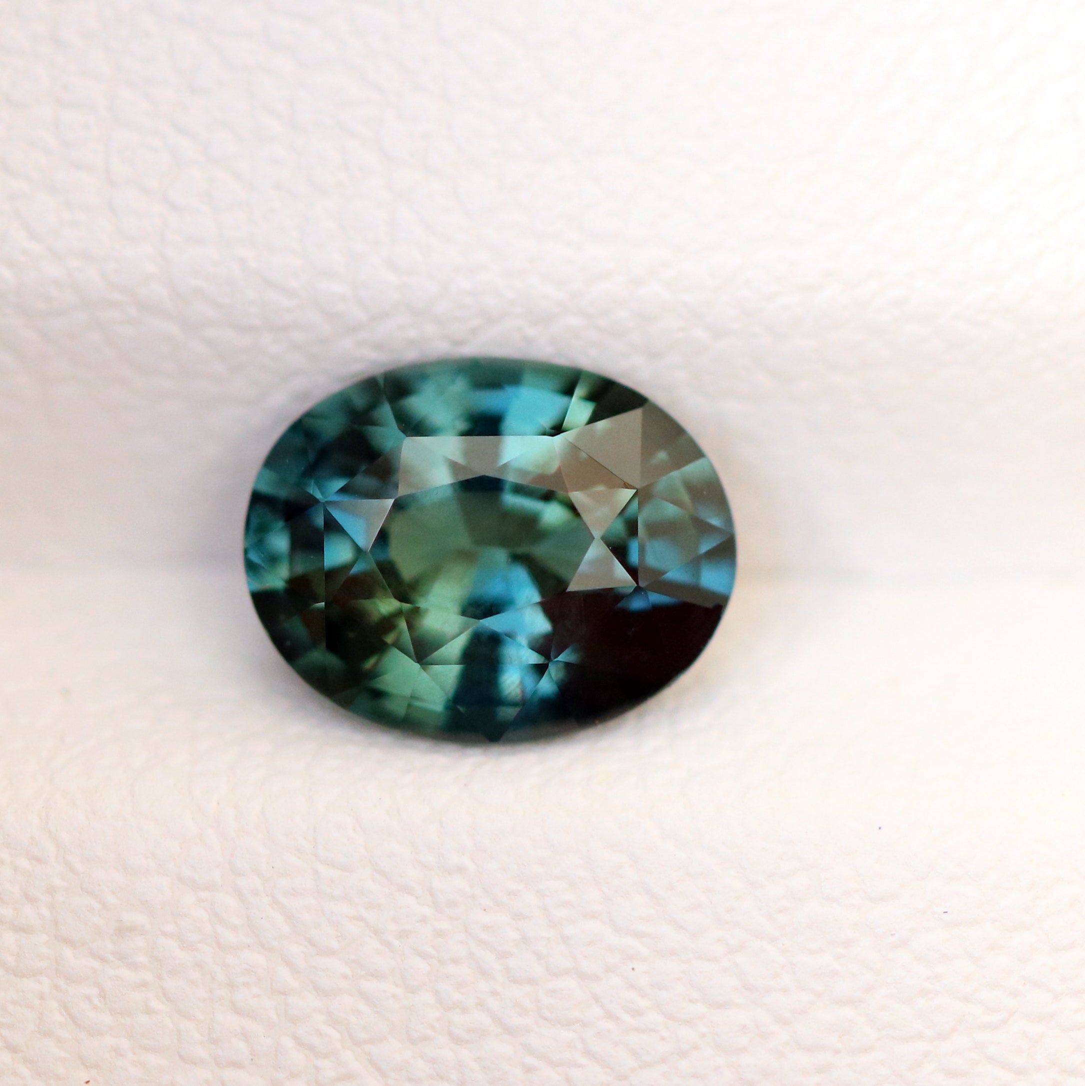 Natural Teal Sapphire 1.52 CT Oval