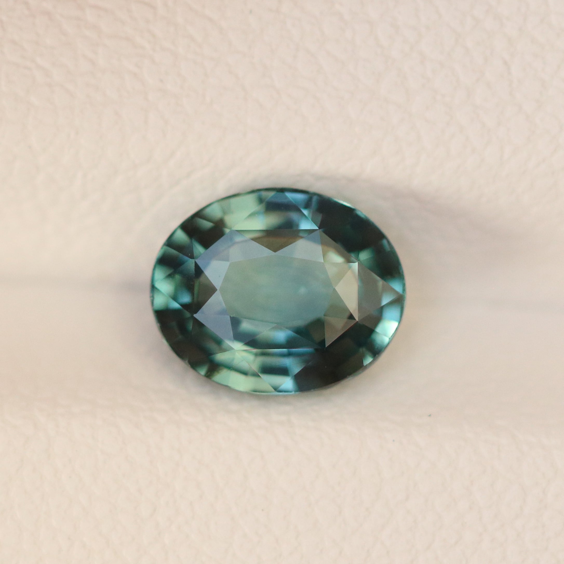 Natural Teal Sapphire 1.57 CT Oval