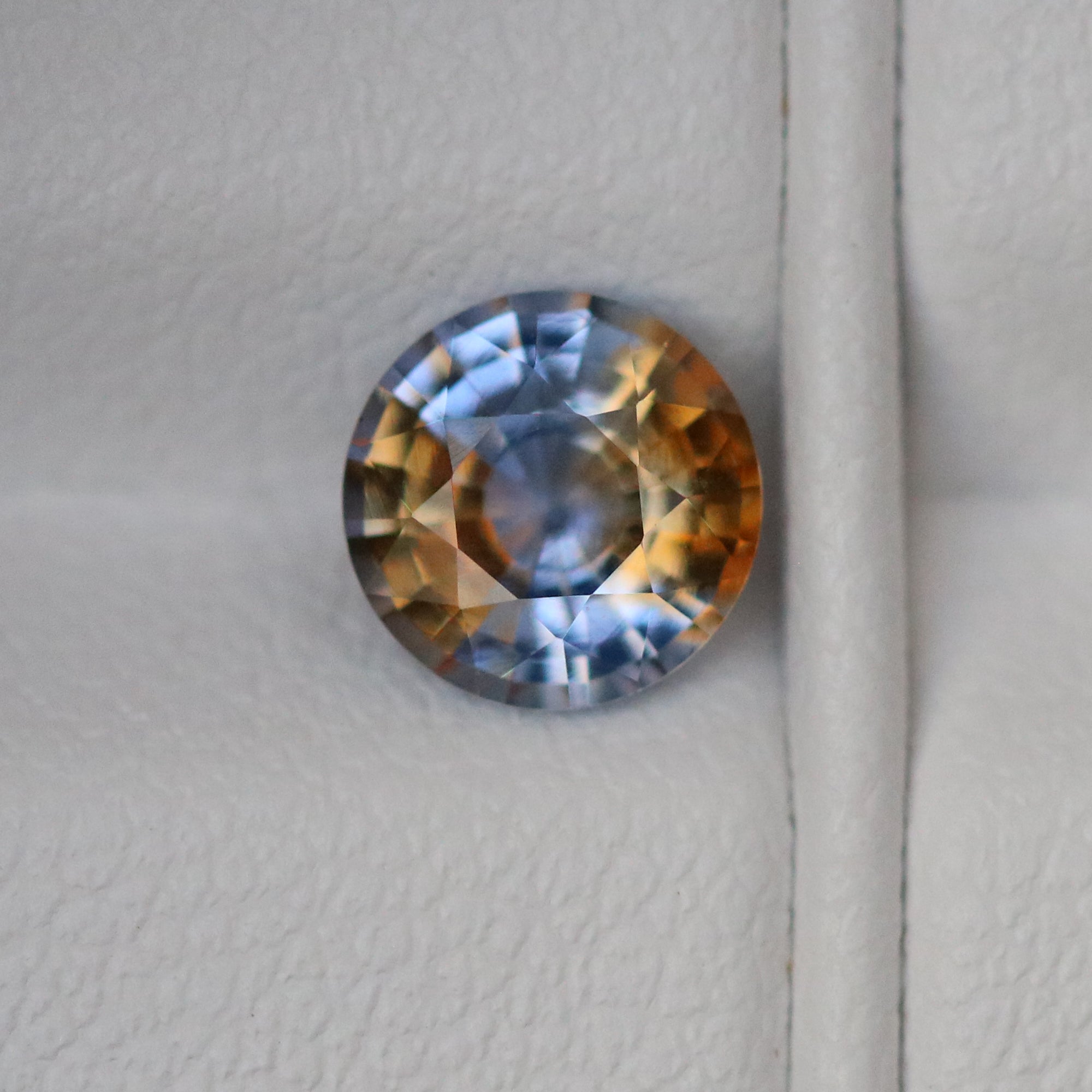Natural Bi - Color Sapphire 1.01 CT