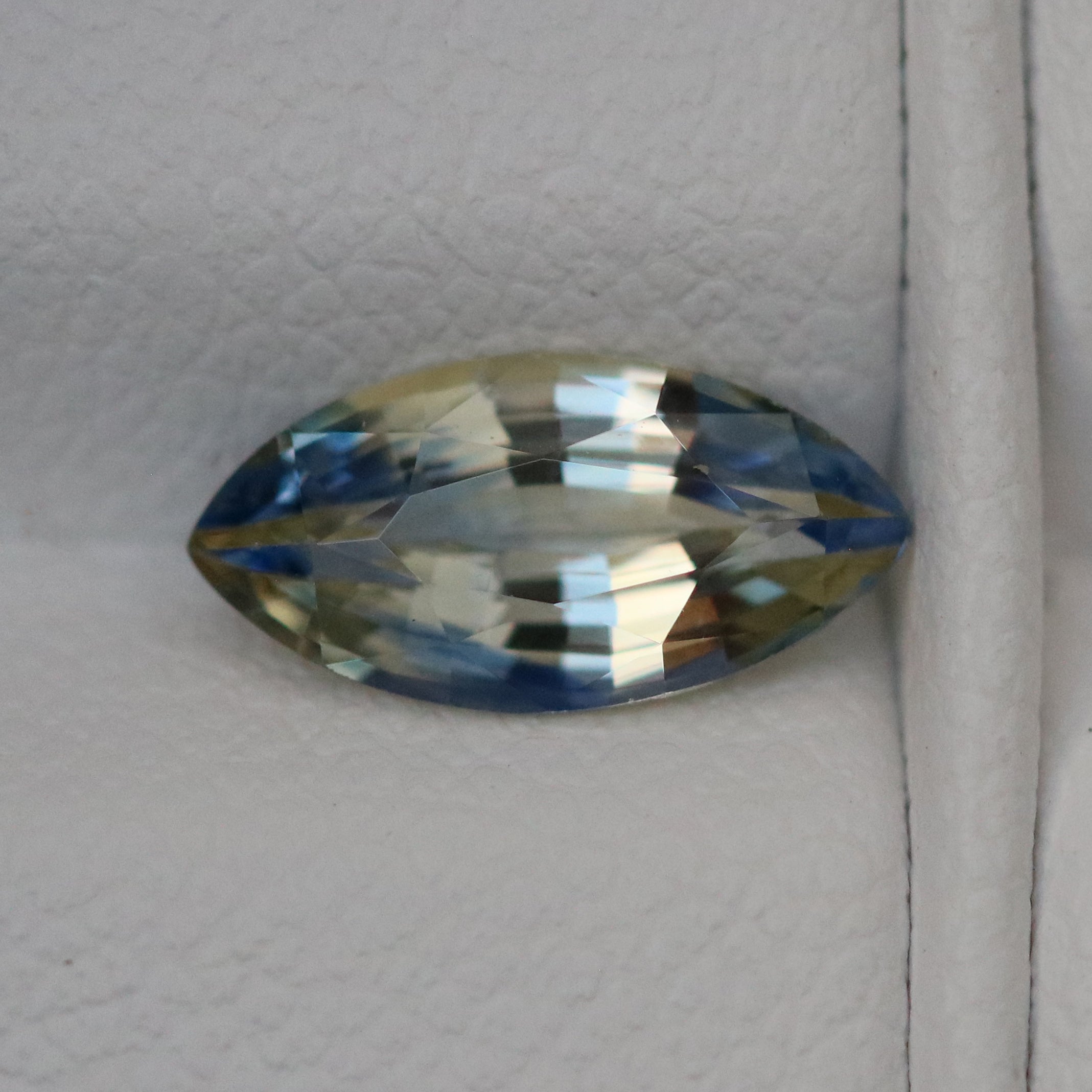 Bi Color Sapphire 1.27 CT