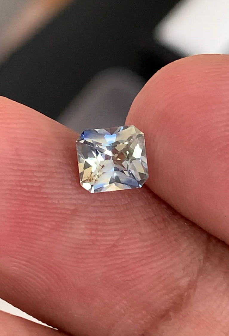 Bi Color Sapphire 1.16 CT