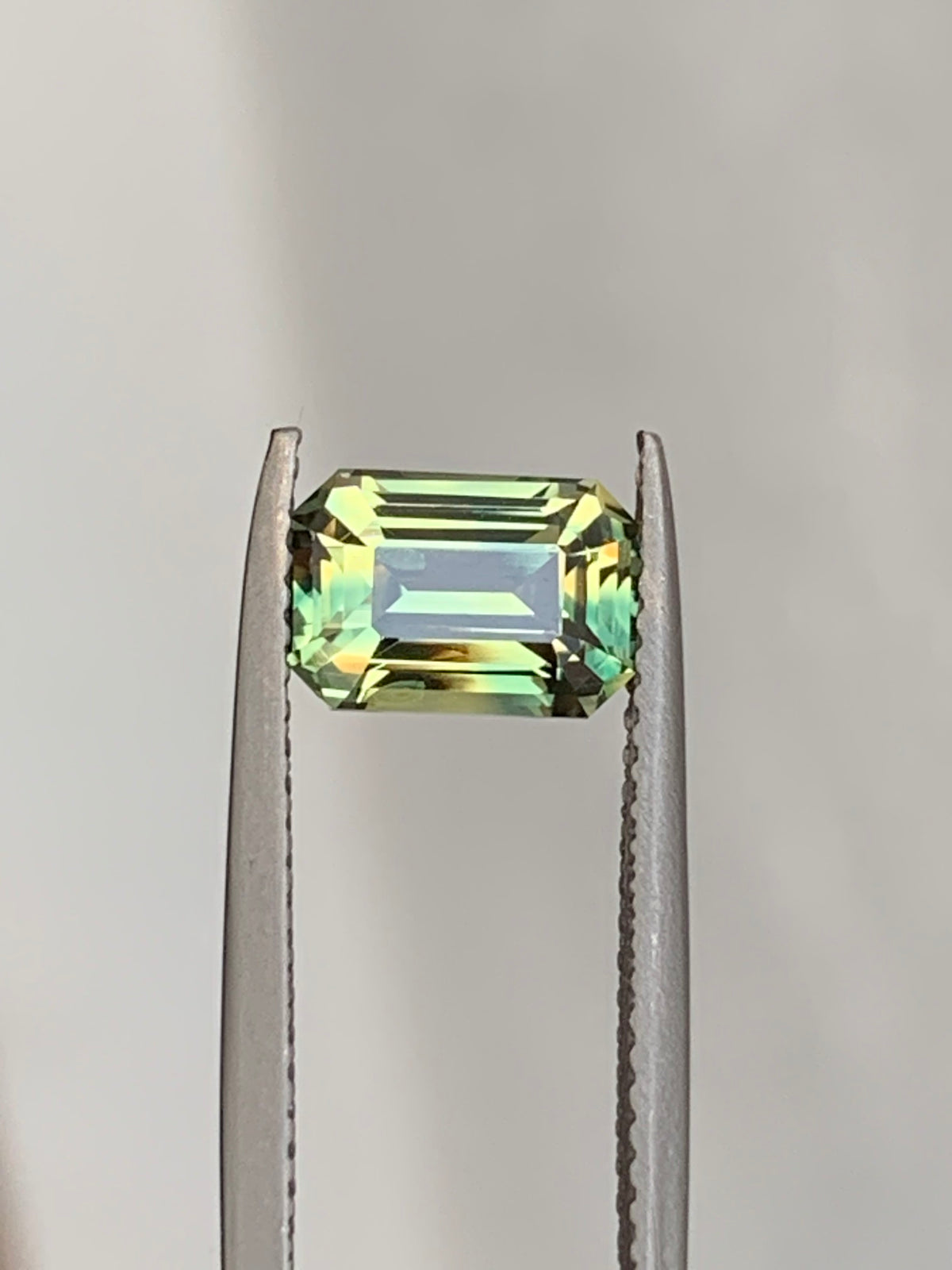 Natural Parti Sapphire 2.03 CT