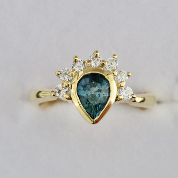 Teal Sapphire Ring, Pear Cut 14K Yellow Gold - STRAGEMS & JEWELS