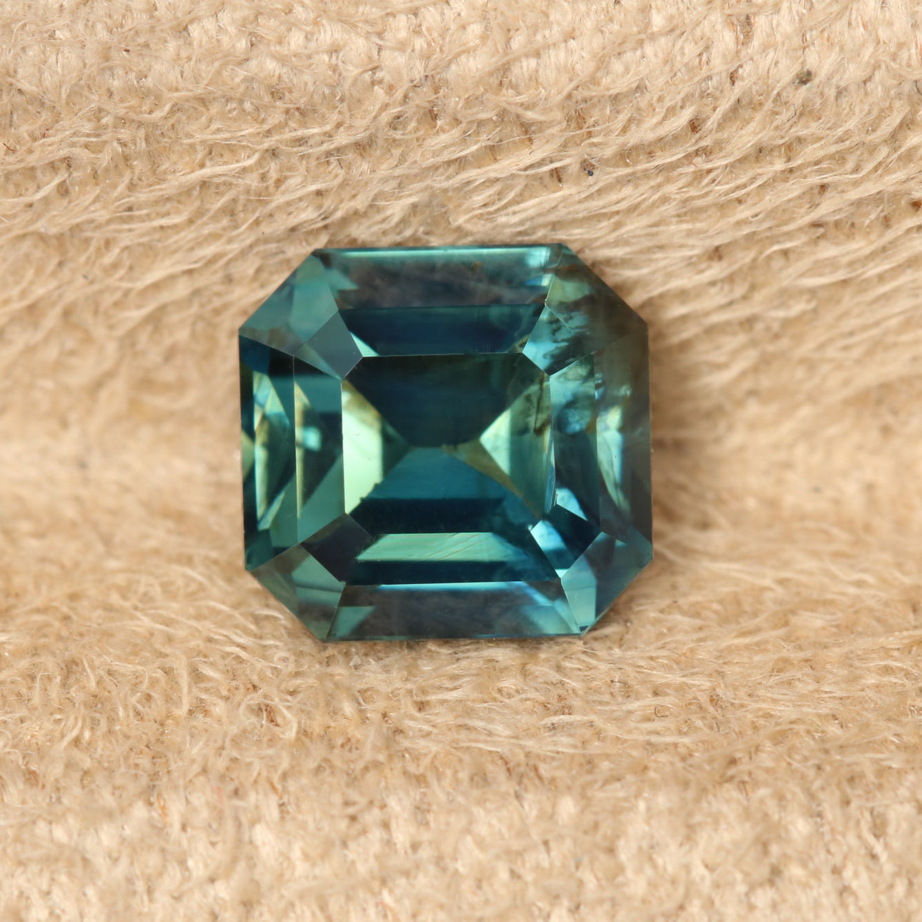 Natural Green Sapphire 2.04 CT