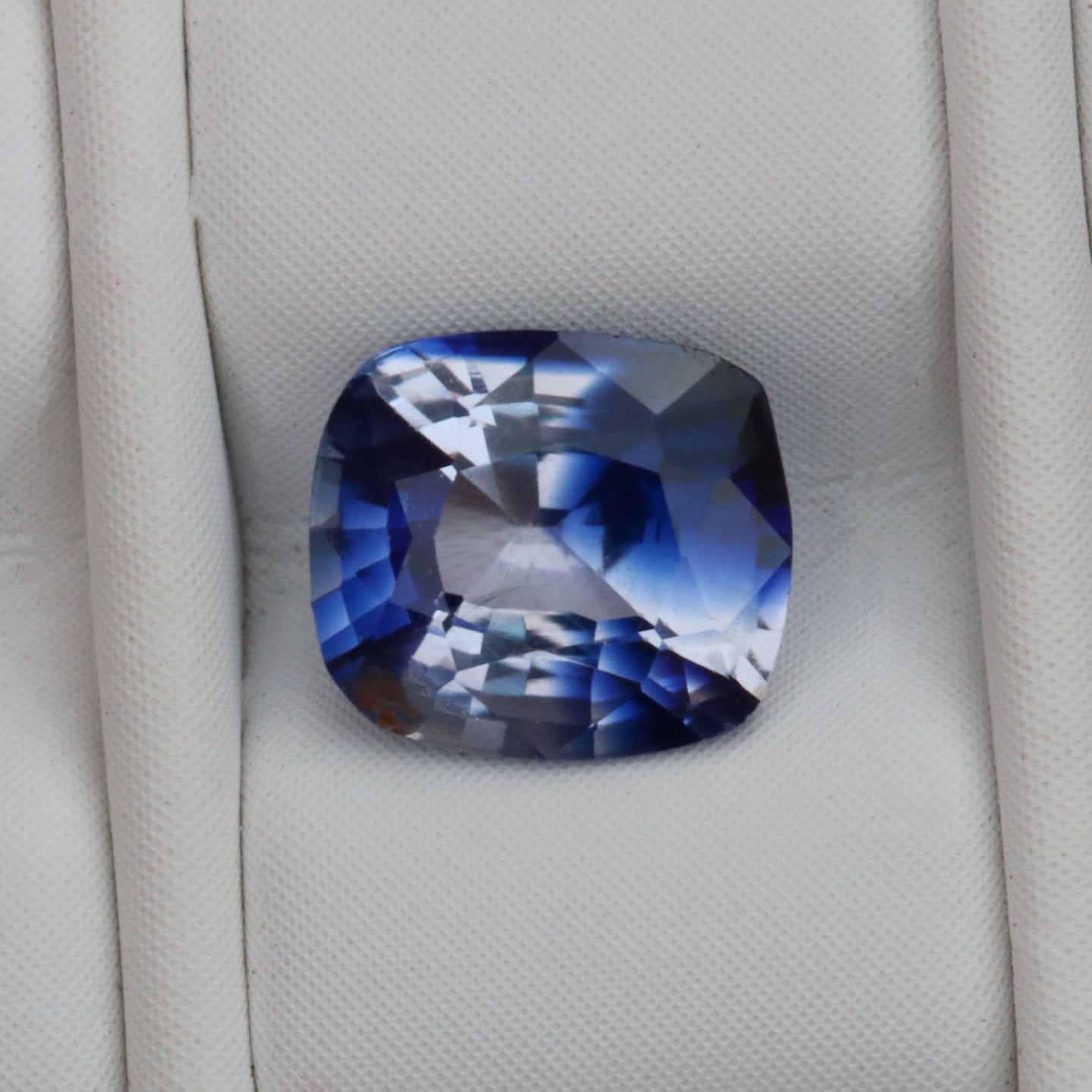 Bi - Colour  Sapphire 1.03 carats