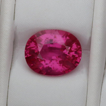 Natural Ruby 2.21 CT - STRAGEMS & JEWELS