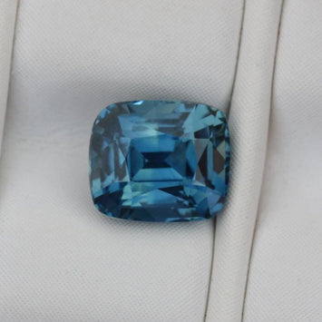 Teal Sapphire 1.17 CT - STRAGEMS & JEWELS