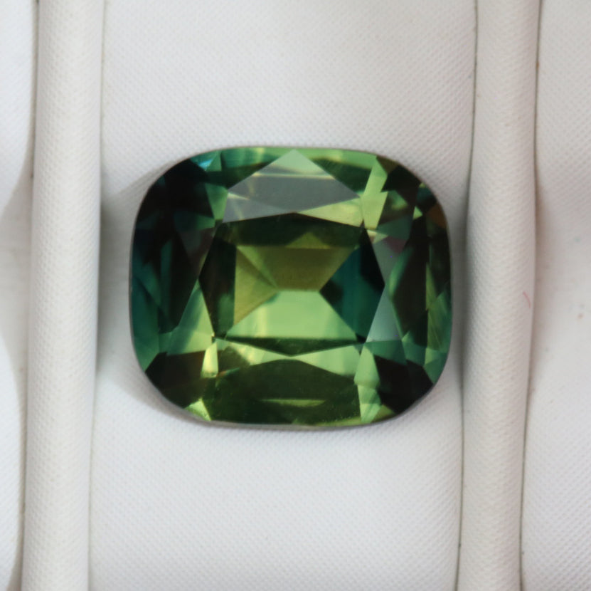 Australian Parti Sapphire 2.20 CT