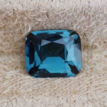 Teal Spinel 1.25 carats
