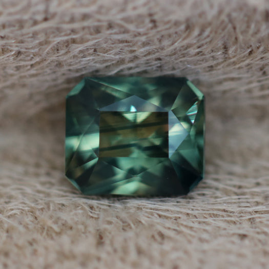 Australian Parti Sapphire 0.92 CT