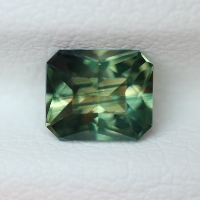 Australian Parti Sapphire 0.92 CT