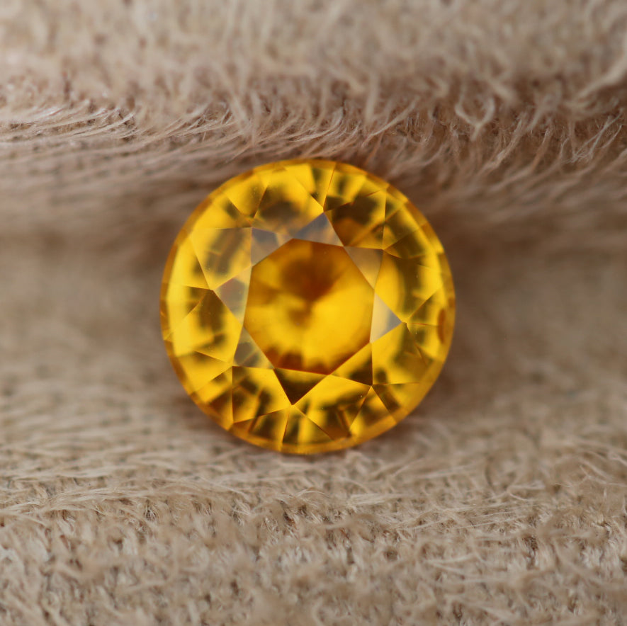 Orange Sapphire 1.57 carats