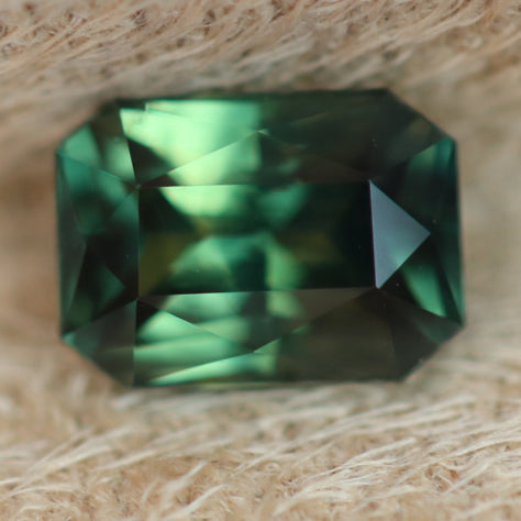 Australian Parti Sapphire 0.99 CT