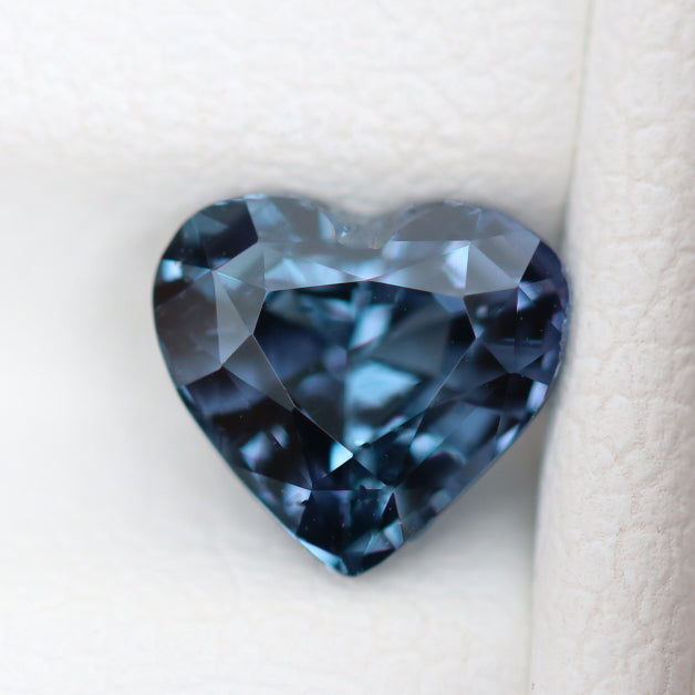 Grey Spinel 1.07 carats