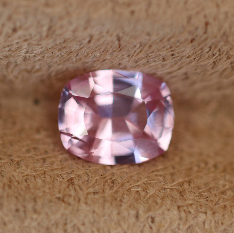 Pink Sapphire 1.06 carats