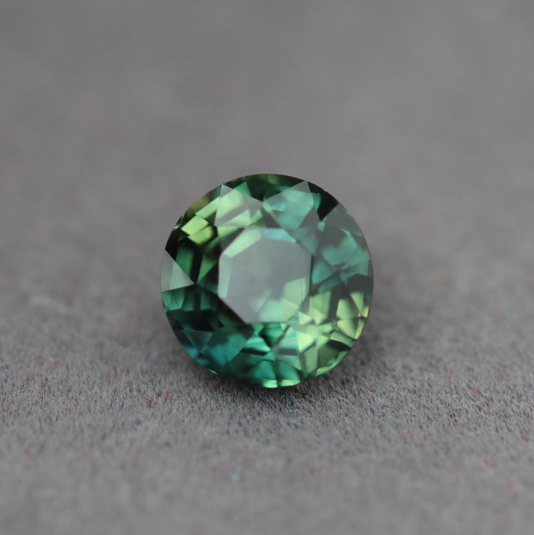 Australian Parti Sapphire 1.60 CT 6.6MM