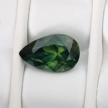 Green Sapphire 1.67 CT - STRAGEMS & JEWELS