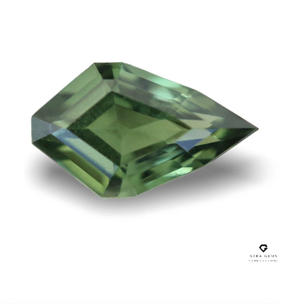Natural Green Sapphire 0.87 carats - STRAGEMS & JEWELS