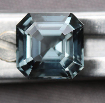 Natural Grey Spinel 2.64 Carats - STRAGEMS & JEWELS